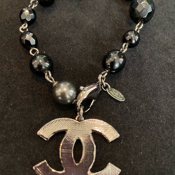 Chanel Black and Gray bracelet - Picture 5 of 5